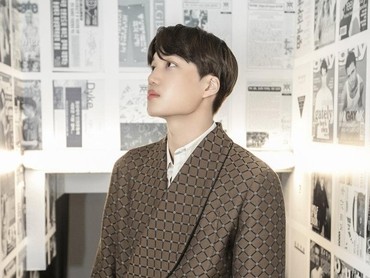 img-title Melokal Banget, Kai EXO Disorot Usai Masih Simpan Aplikasi Ojol Indonesia