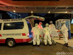Cerita Relawan PMI Pengubur Jenazah di Sleman: Tiap Malam Datangi Makam
