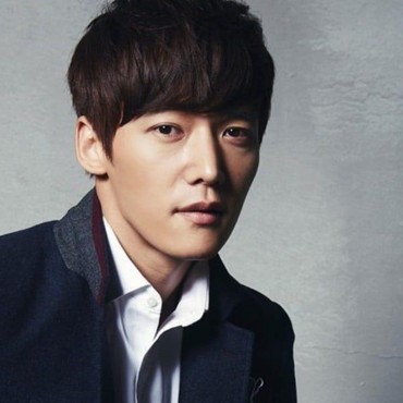 Keciduk Datangi Bar Ilegal, Seluruh Kegiatan Choi Jin Hyuk Dihentikan