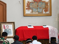 Adik Ungkap Kisah Djoko Santoso Kecil Jualan Kartu Lebaran di Sriwedari Solo