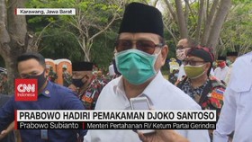 VIDEO: Prabowo Antar Jenazah Djoko Santoso Sampai TPU