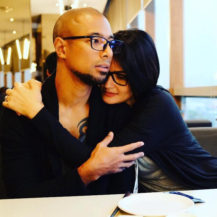 <p>Rumah tangga Marcell Siahan dan Rima Melati Adams terlihat adem ayem dan jauh dari gosip. Keduanya baru merayakan ulang tahun pernikahan yang ke-11 pada Januari lalu. (Foto: Instagram @rimamelati)</p>
