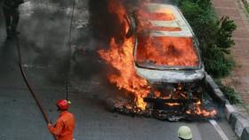 Rumah dan Mobil Tiga Relawan Paslon di Luwu Utara Dibakar