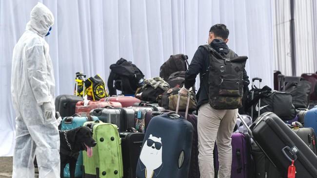 Akibat lonjakan kasus Covid-19 dan varian Delta corona, sejumlah negara membatasi hingga menutup perbatasan mereka bagi warga Indonesia.