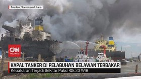 VIDEO: Kapal Tanker di Pelabuhan Belawan Terbakar