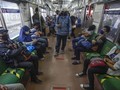 New Normal Anak KRL, Berusaha Tenang Meski Corona Mengintai
