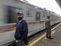 Aturan Baju Lengan Panjang di KRL Masih Butuh Sosialisasi