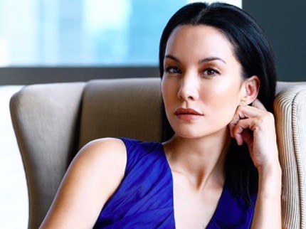 7 Foto Nadya Hutagalung, Cantik dan Bugar di Usia 45