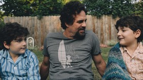 Sinopsis I Know This Much Is True, Serial Baru Mark Ruffalo