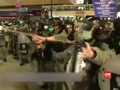 VIDEO: Polisi Hong Kong Halau Wartawan Pakai Semprotan Merica