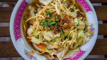 RESEP MIE TEK-TEK GORENG DAN REBUS