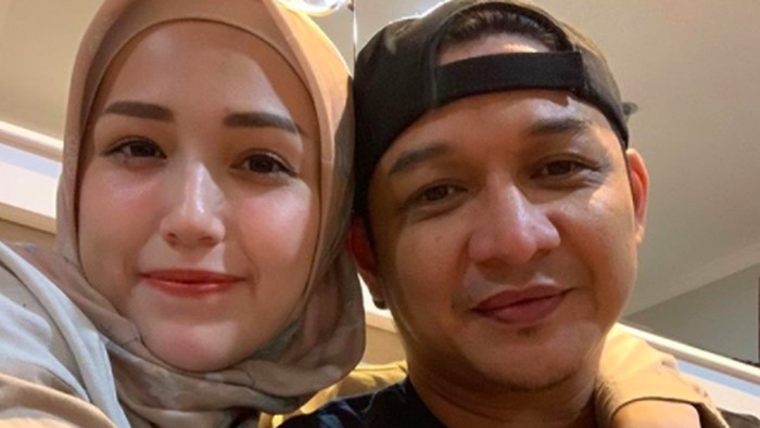 Pasha Ungu dan Adelia