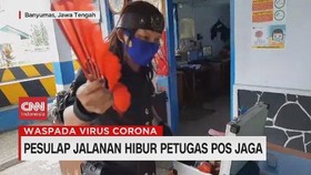 VIDEO: Pesulap Jalanan Hibur Petugas Pos Jaga