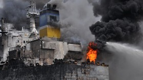 Polisi Selidiki Kebakaran Kapal Tanker Jag Leela di Belawan