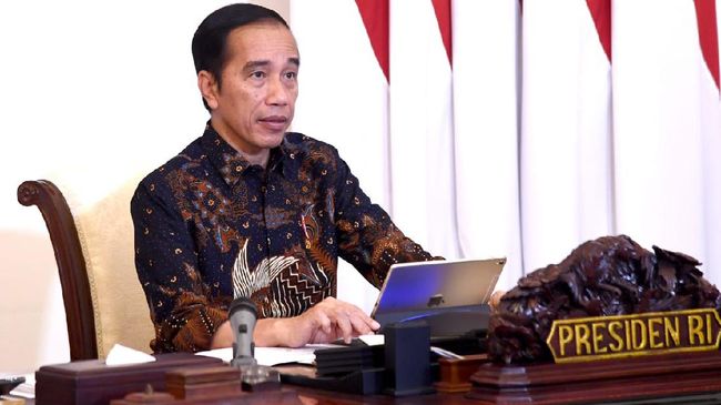 Presiden Joko Widodo membuka rapat terbatas, Selasa (12/5)