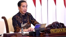 Jokowi Kumpulkan Menteri di Istana Bahas Relokasi Warga Gunung Ruang
