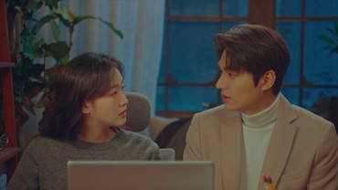 img-title Dipuji Lee Min Ho Punya Mata yang Indah, Kim Go Eun Salah Tingkah