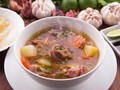Resep Lebaran: Sop Buntut Gurih Minimalis