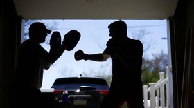 FOTO : Masa Suram Petarung MMA di Tengah Pandemi Corona