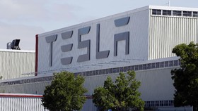 Tesla Bikin Pusat Data di China di Tengah Tuduhan Spionase