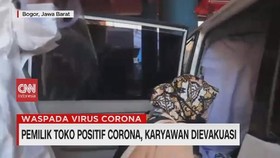 VIDEO: Pemilik Toko Corona, Karyawan Dievakuasi