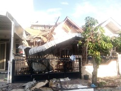Rumah di Cemara Asri Sumut Ambruk, Warga Sempat Dengar Ledakan