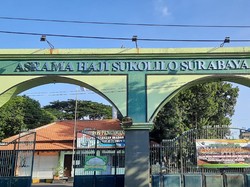 Kasus COVID-19 di Surabaya Terus Naik, Asrama Haji Isolasi 46 Pasien