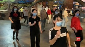 VIDEO: Ada Kasus Baru Corona, Warga Wuhan Tetap Beraktivitas