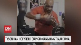 VIDEO: Tyson & Holyfield Siap Guncang Ring Tinju Dunia
