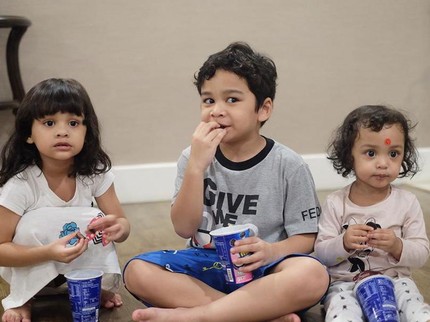 7 Potret Keseruan Anak-anak Artis Selama di Rumah Aja