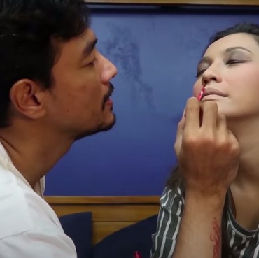 Ditantang Dandanin Muka Hesti Purwadinata, Ini Hasil Riasan Edo Borne