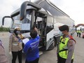 Loloskan Pemudik ke Solo, 4 Bus Diamankan di Cibubur