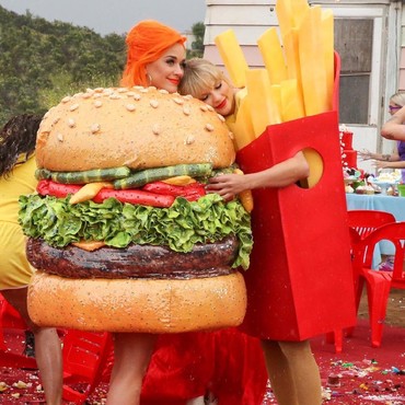 Sudah Baikan, Katy Perry dan Taylor Swift Disebut Akan Duet