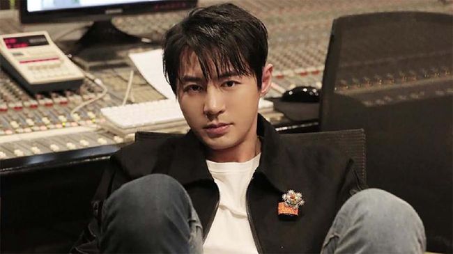 Junjin SHINHWA
dok. Instagram @shinhwa_official
