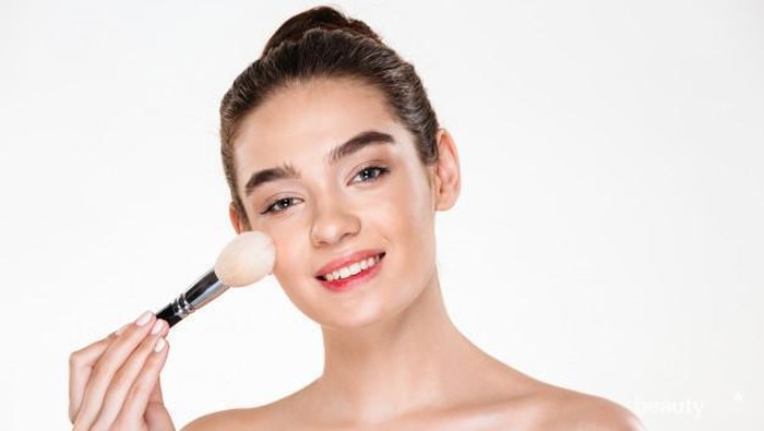 Biar Gak Belang, Ini Cara Memilih Concealer yang Tepat Berdasarkan Jenis Kulit