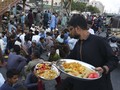FOTO: Buka Puasa Bersama saat Pandemi Corona di Pakistan