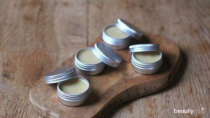 Benda Multifungsi, Ini 5 Fungsi Lip Balm yang Harus Kamu Tahu