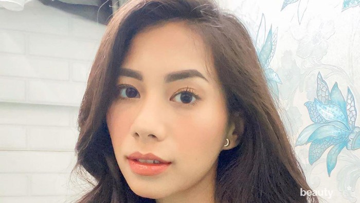 Cukup Pakai 3 Produk Lokal Ini, Kamu Tetap Bisa Cantik Saat WFH