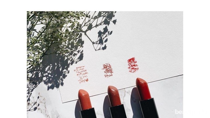 Y et Beaute, Lipstik Organik Berbahan Minyak Biji Cranberry