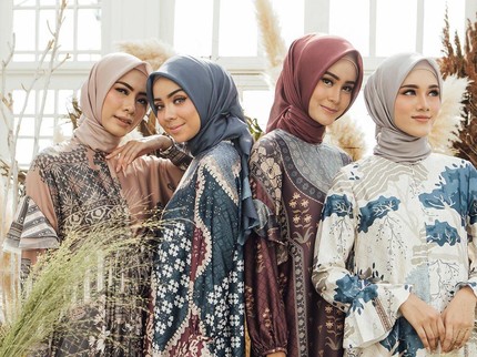 Tren Baju Lebaran 2020, Bikin Bunda Tetap Kece Meski di Rumah Aja
