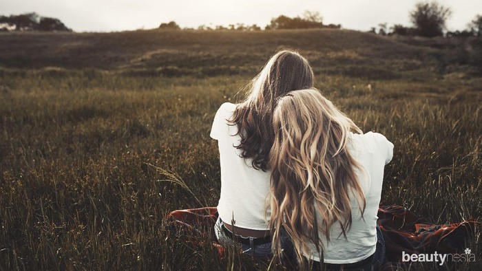 Bukan Milikmu Lagi, Kini Mantan Dekati Sahabatmu? Ini yang Bisa Kamu Lakukan