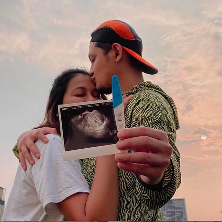<p>Bunga Jelitha dan Syamsir Alam pun kompak mengunggah foto di masing-masing akun Instagram mereka. (Foto: Instagram @syamsir11alam)</p>
