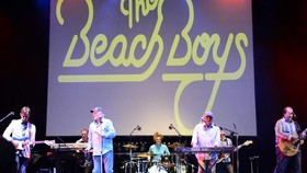 The Beach Boys Buka Kemungkinan Reuni untuk Perayaan 6 Dekade