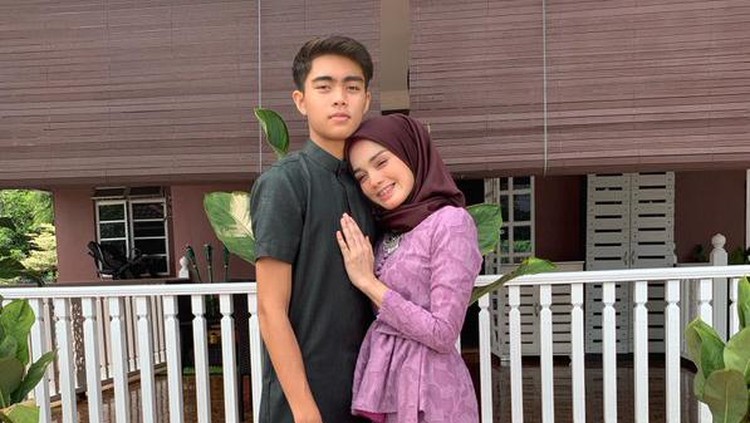 Ibu awet muda
