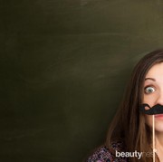 Cewek Bisa Punya Kumis Lho, Ini Penyebabnya