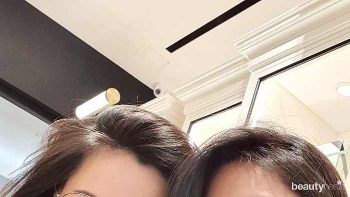 6 Potret Keakraban Twindy Rarasati dan Twinda Rarasati, Sibling Goals!