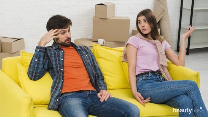 Mungkin Sepele, Tapi Kebiasaan Ini Bikin Perasaan Pasanganmu Luntur!