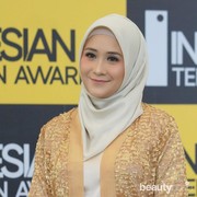 Inspirasi Dress Buat Mama Muda ala Pemain 'Dunia Terbalik' Ryana Dea