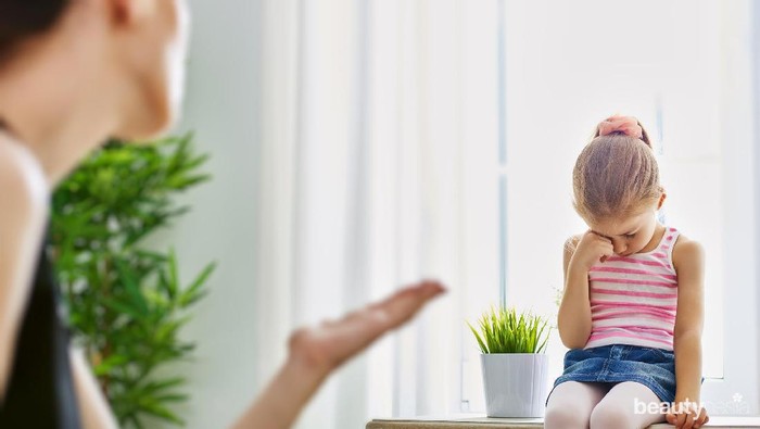 Jangan Salah! Ini Dia Bedanya Tegas dan Galak Saat Mendisiplinkan Anak Jangan Salah! Ini Dia Bedanya Tegas dan Galak Saat Mendisiplinkan Anak