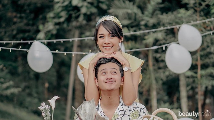 8 Potret Menggemaskan Pasangan Influencer Widya Amelia dan Yoga Arizona